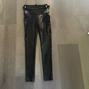Spanx shiny leggings. Great condition. Barely worn.